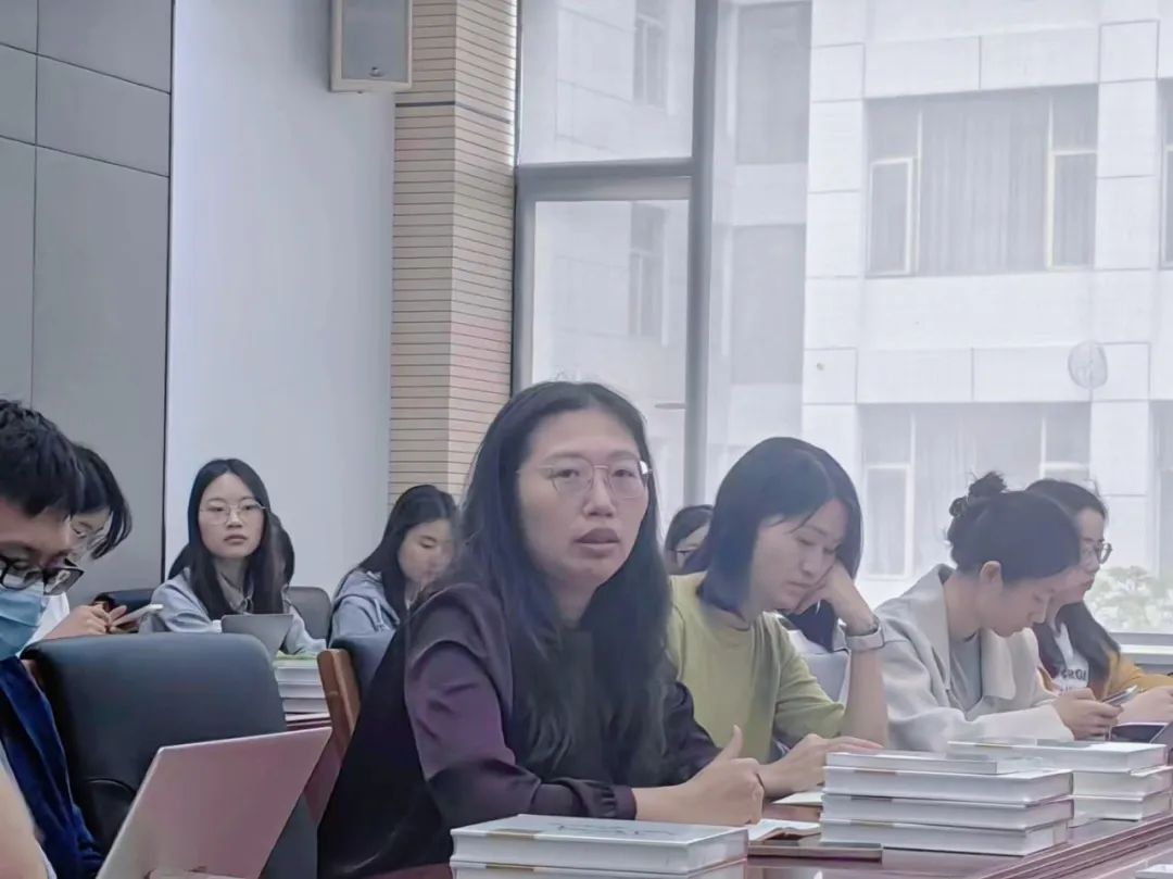 图:第一会所
副院长蒲妍发言.jpg